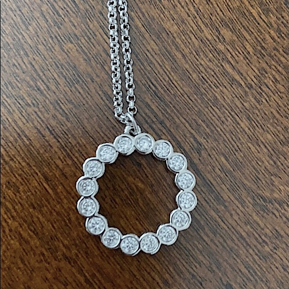 🆕🔥♠️KATE SPADE GORGEOUS FULL CIRCLE STERLING SILVER&CLEAR STUDS NECKLACE👀PICS - Picture 13 of 17